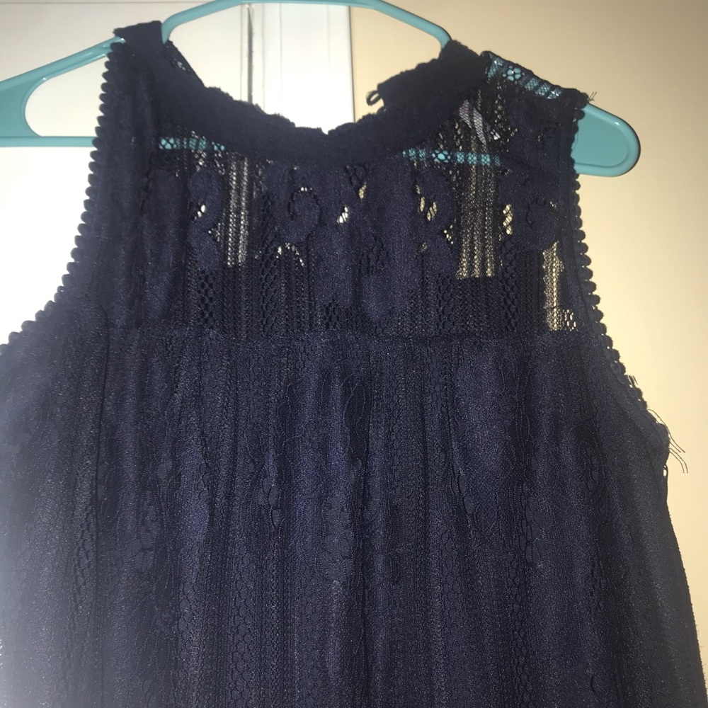 Lace sleeveless navy blue dress